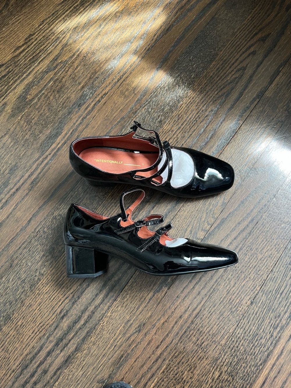 INTENTIONALLY BLANK Black Patent Mary Jane Block Heel Pumps
